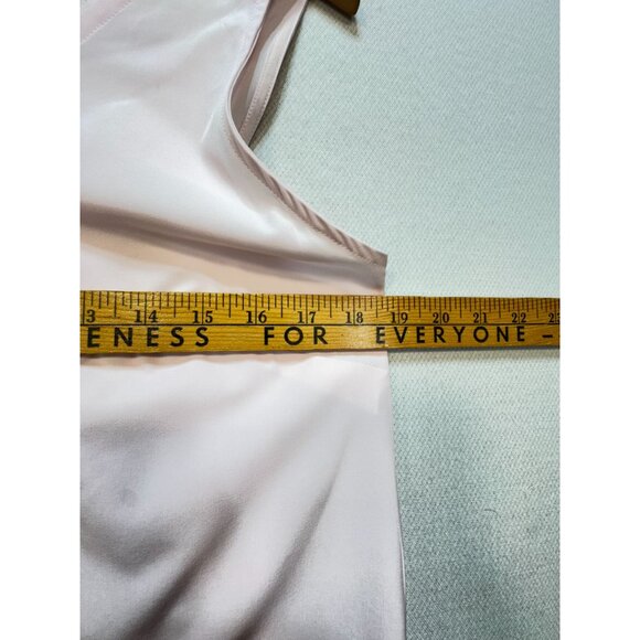 Eddie Bauer Women's Departure V-Neck Tank Top Size S Pink Lightweight Casual - Picture 8 of 9